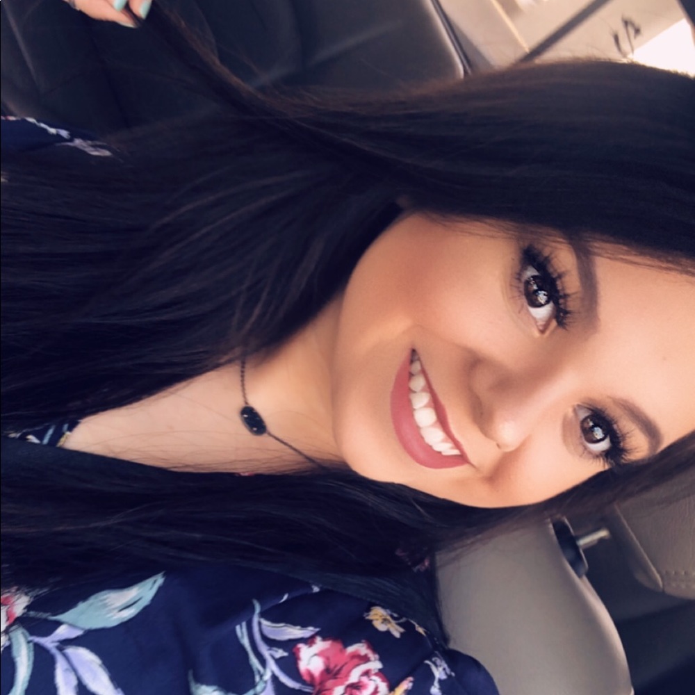 Meet your Posher, Priscilla